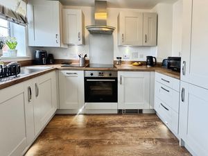 Photo 6- click for photo gallery